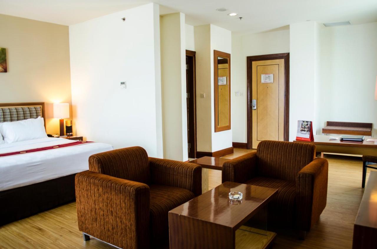 Swiss-Belhotel Maleosan Manado Eksteriør billede