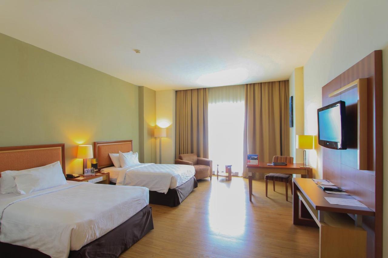 Swiss-Belhotel Maleosan Manado Eksteriør billede