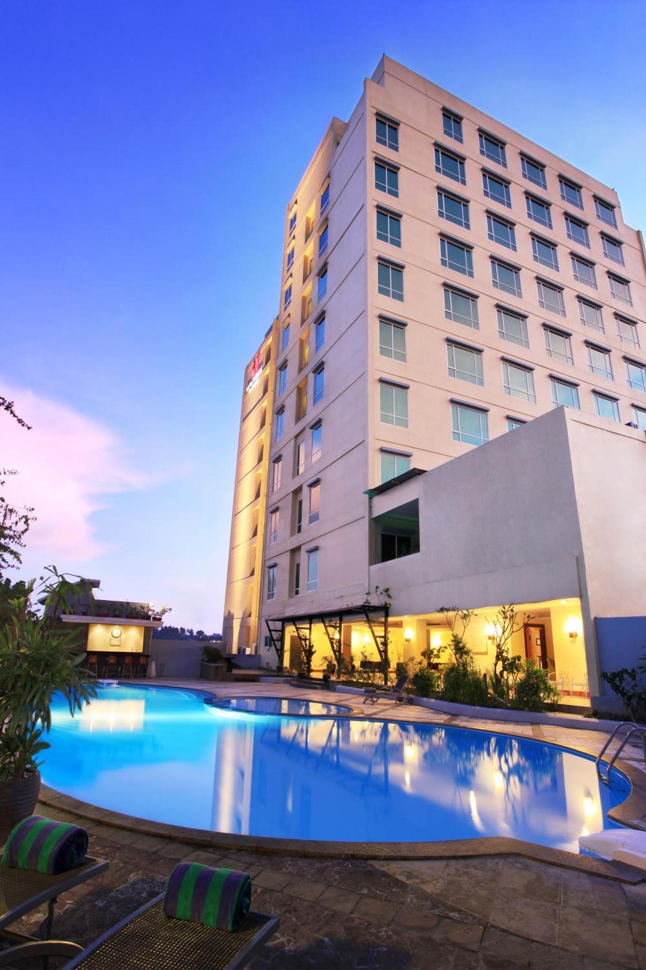 Swiss-Belhotel Maleosan Manado Eksteriør billede