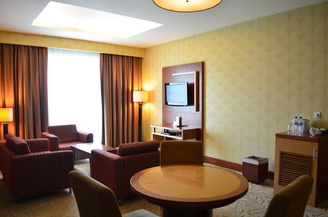 Swiss-Belhotel Maleosan Manado Eksteriør billede